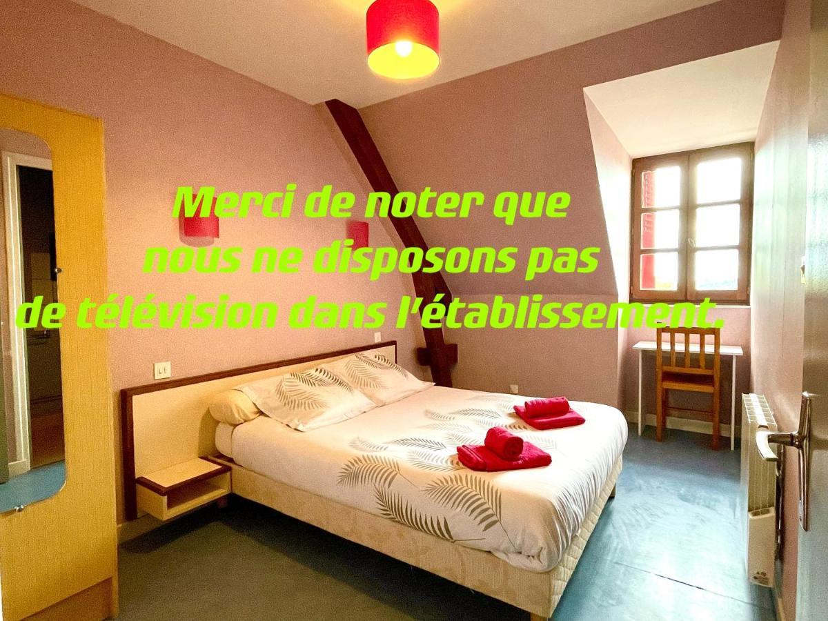 Auberge Le Beaulieu -Cantal Esterno foto
