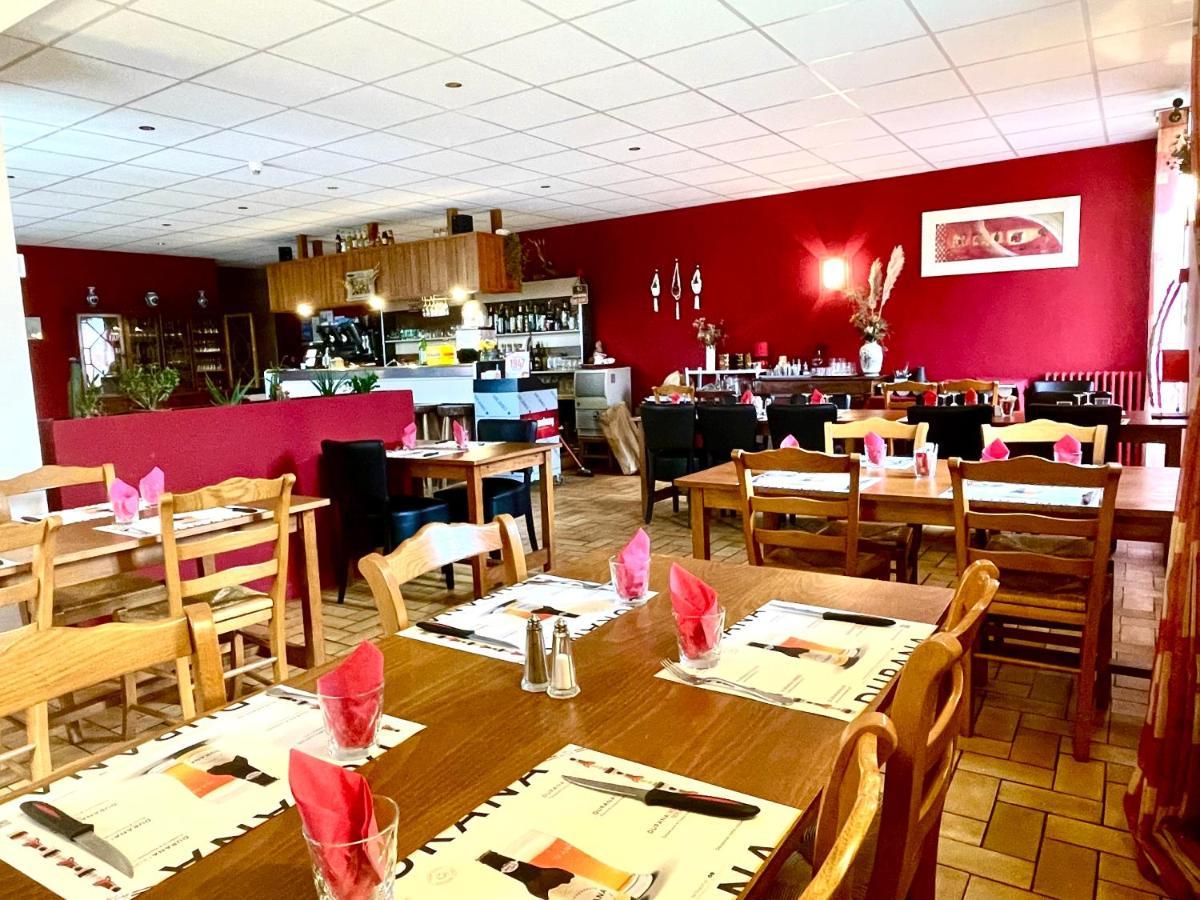Auberge Le Beaulieu -Cantal Esterno foto